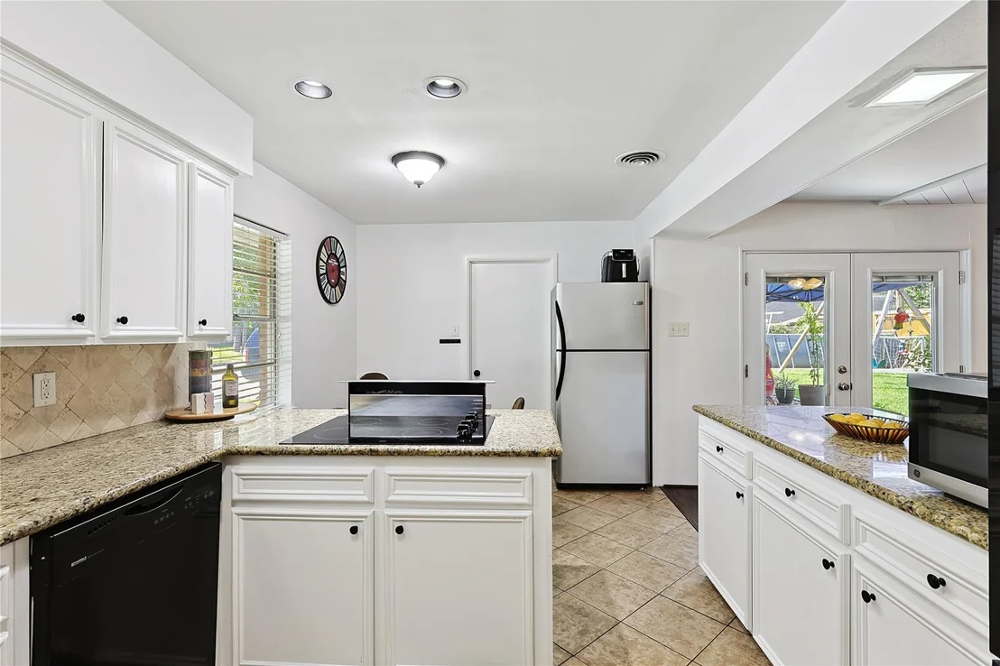 Photo of 5703 Belrose Drive