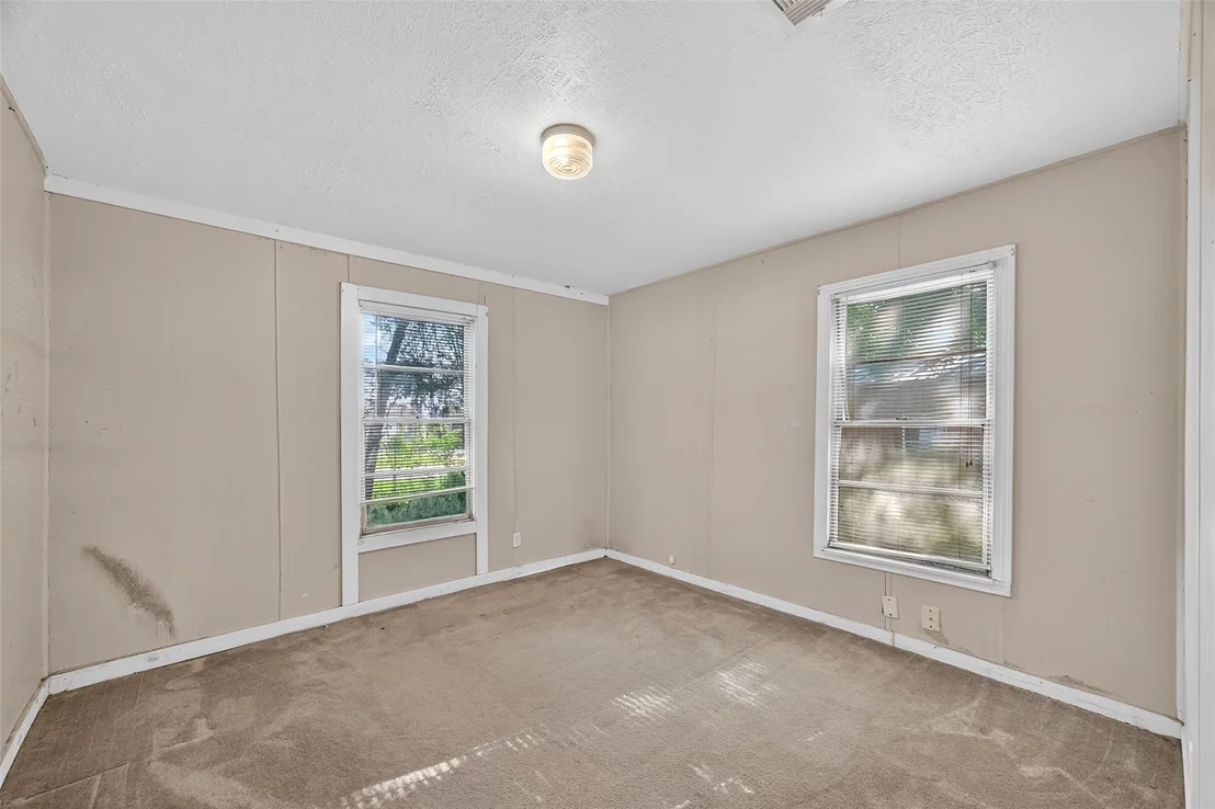 Photo of 605 Heather Gate Lane