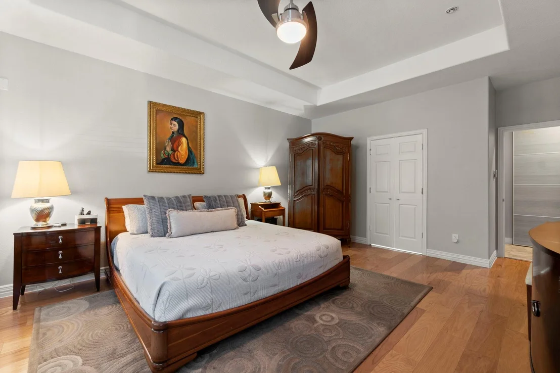 Photo of 6 Marquise Oaks Place