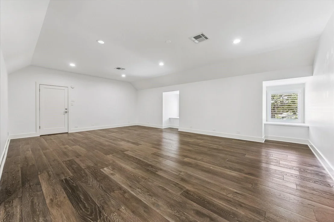 Photo of 5524 Sturbridge Drive