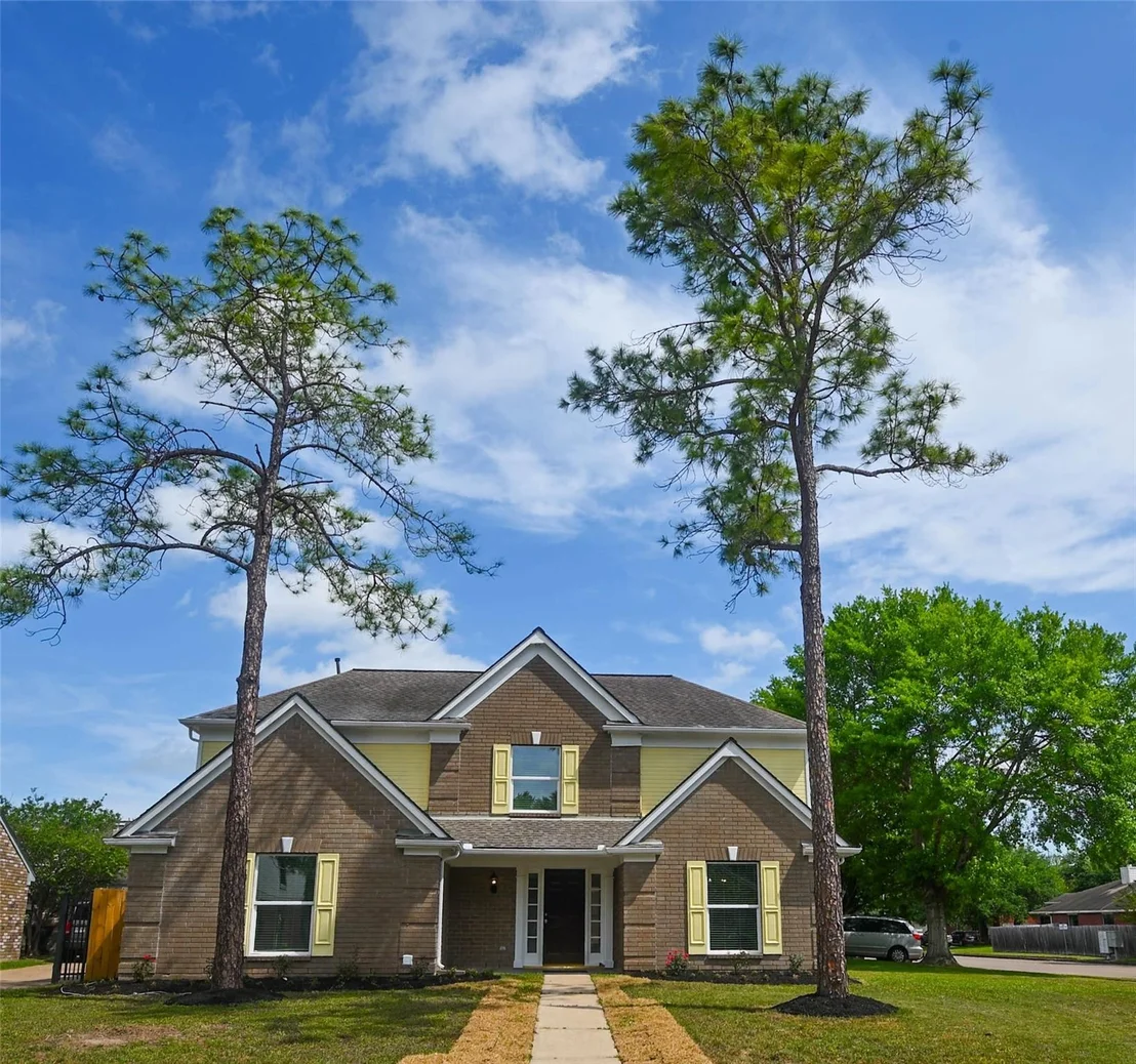 Photo of 15202 Delbarton Drive