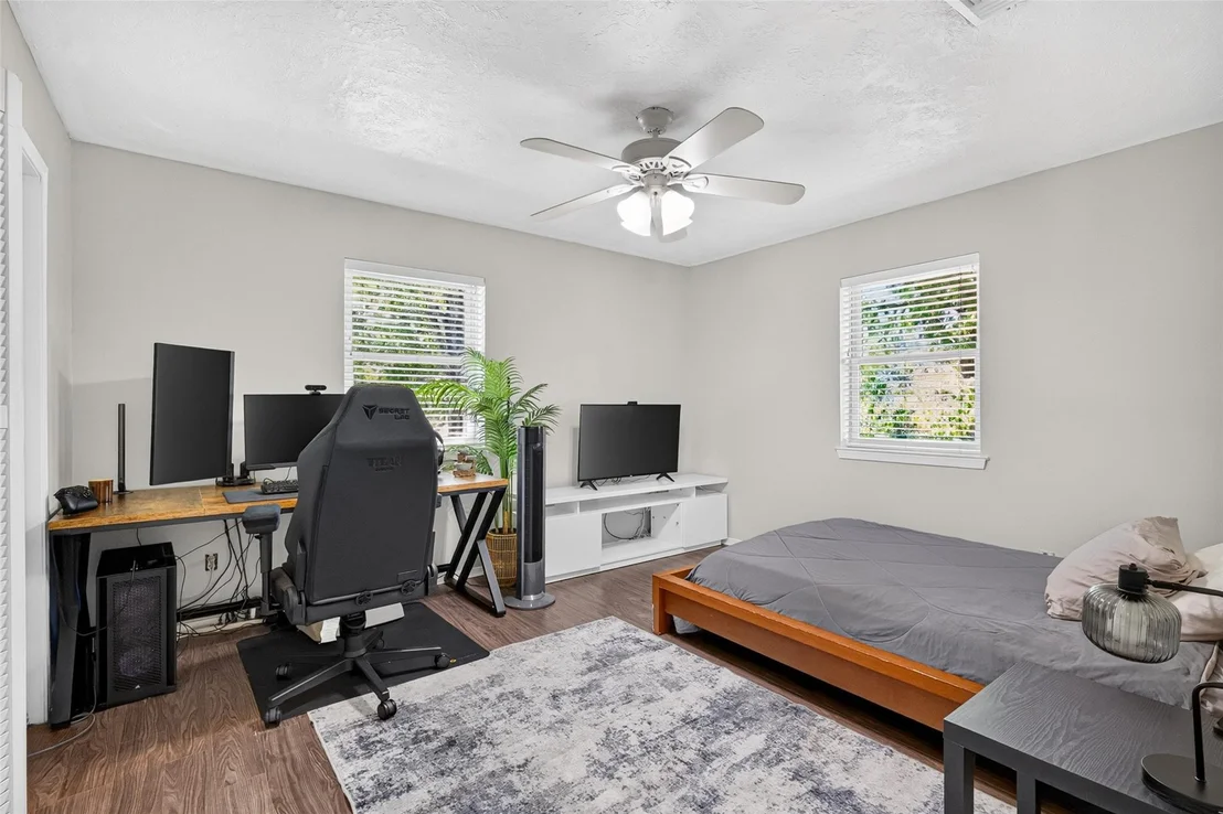 Photo of 1003 Villa Court Drive