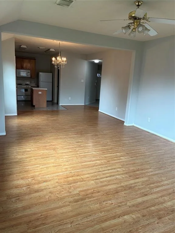 Photo of 21927 Stockbridge Lane