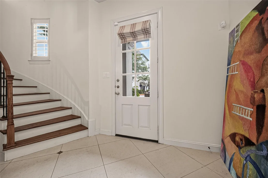 Photo of 10929 Upland Park