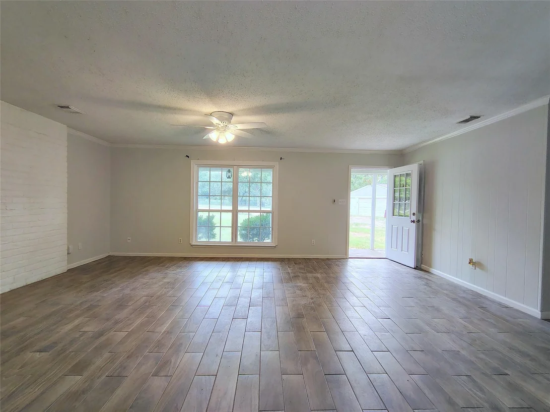 Photo of 25934 Pine Oak Drive