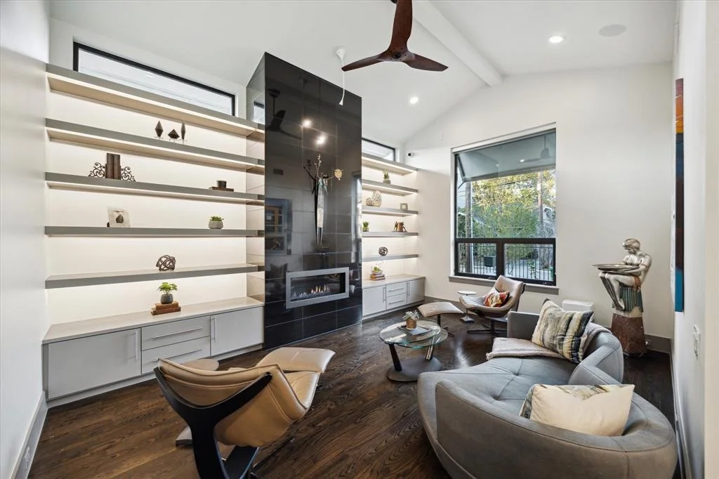 Photo of 1221 Willard Street