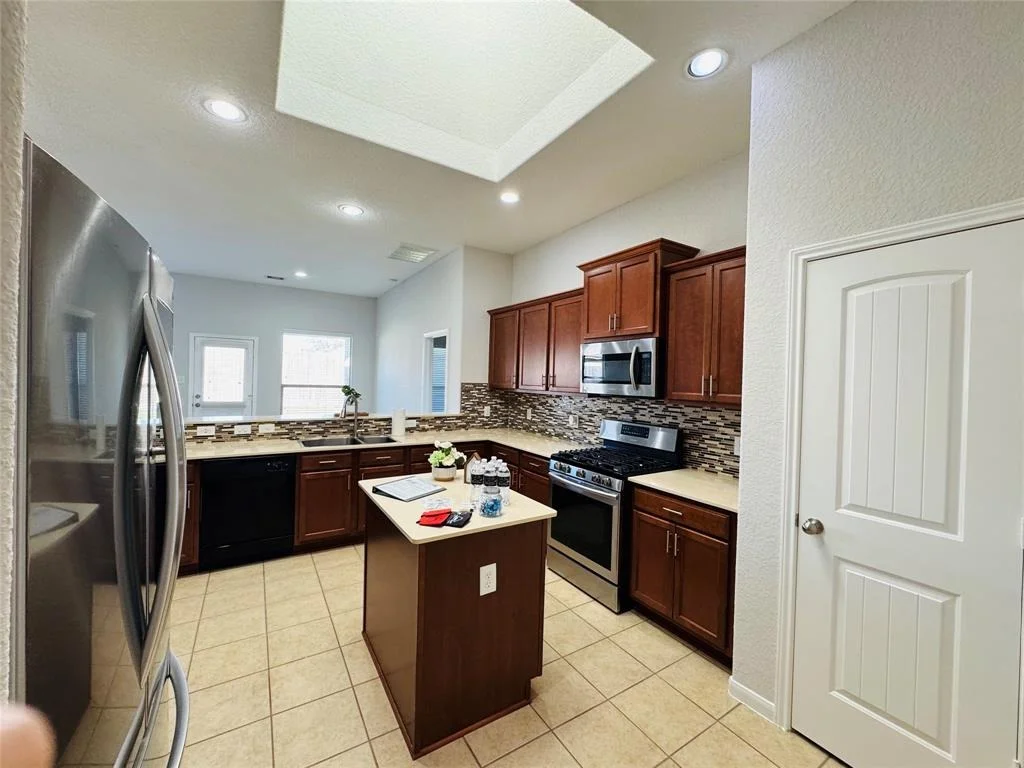 Photo of 8522 Windy Path Lane