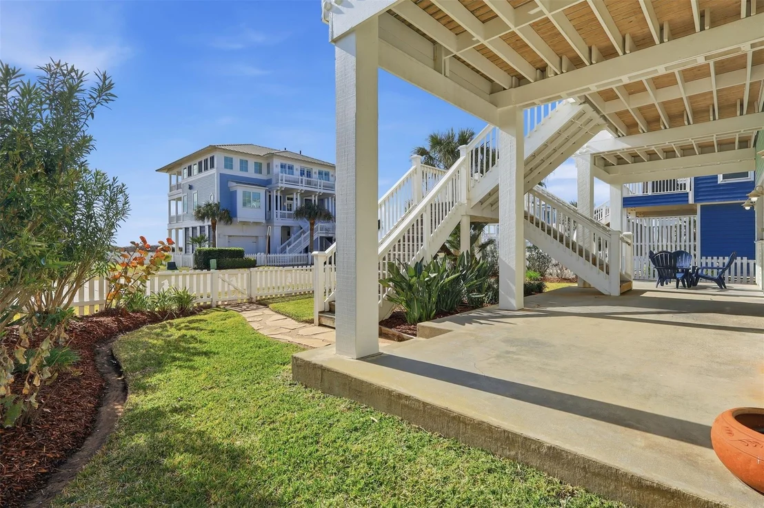 Photo of 11622 Beachside