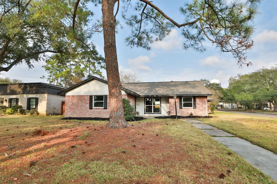Photo of 18111 Barbuda Lane