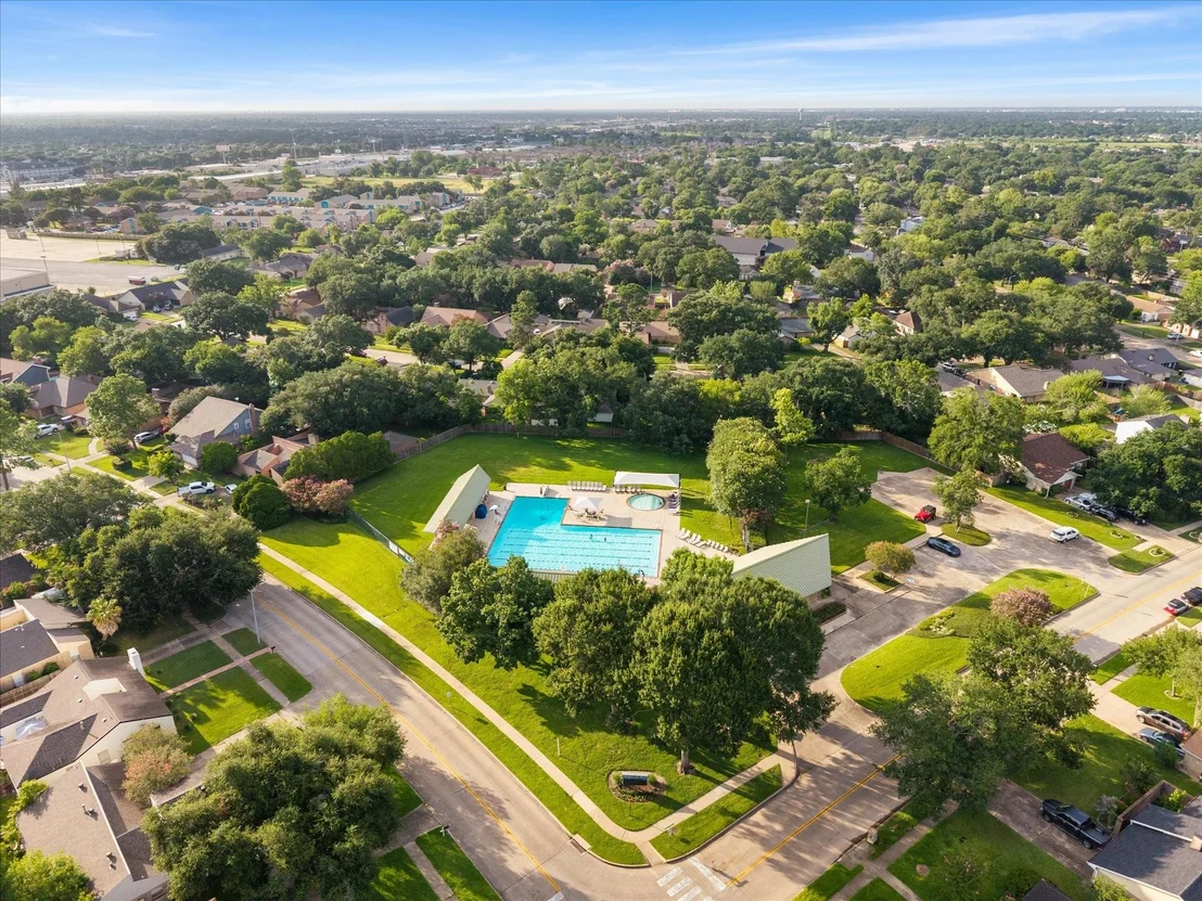 Photo of 15626 Four Leaf Drive