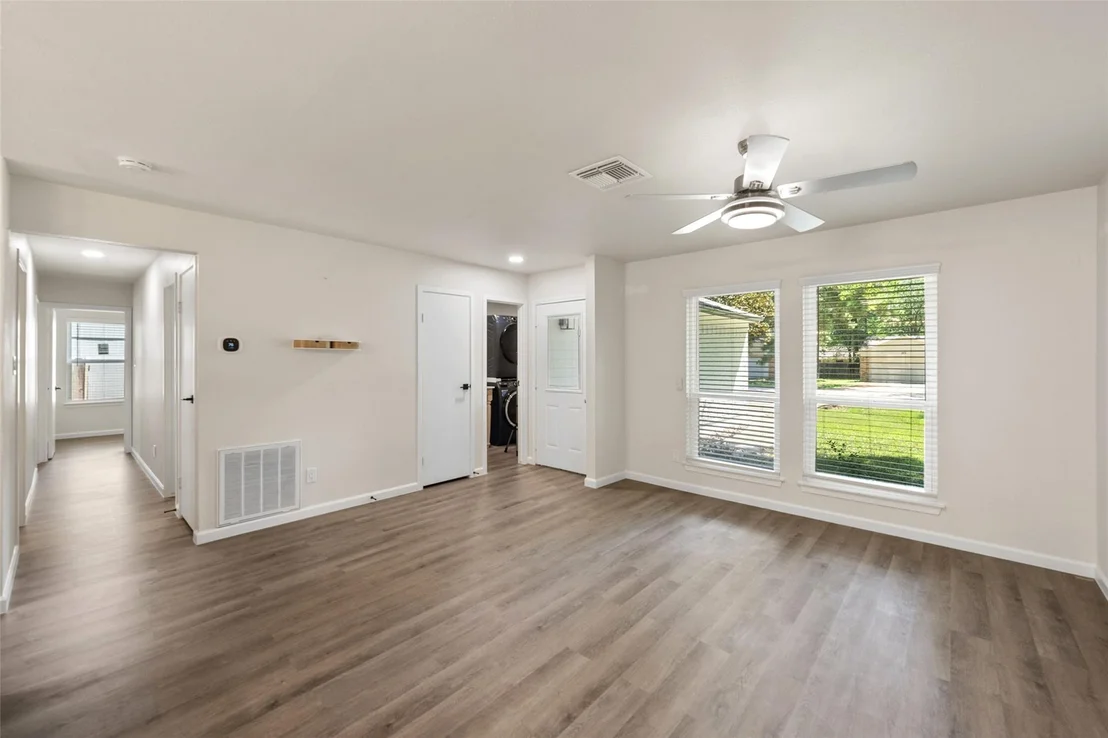 Photo of 7 Hasting Oak Court