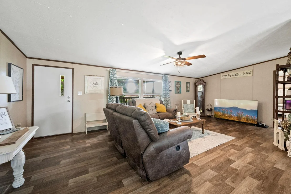 Photo of 415 County Road 2268