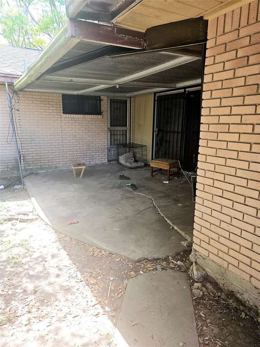 Photo of 8431 Dover Street