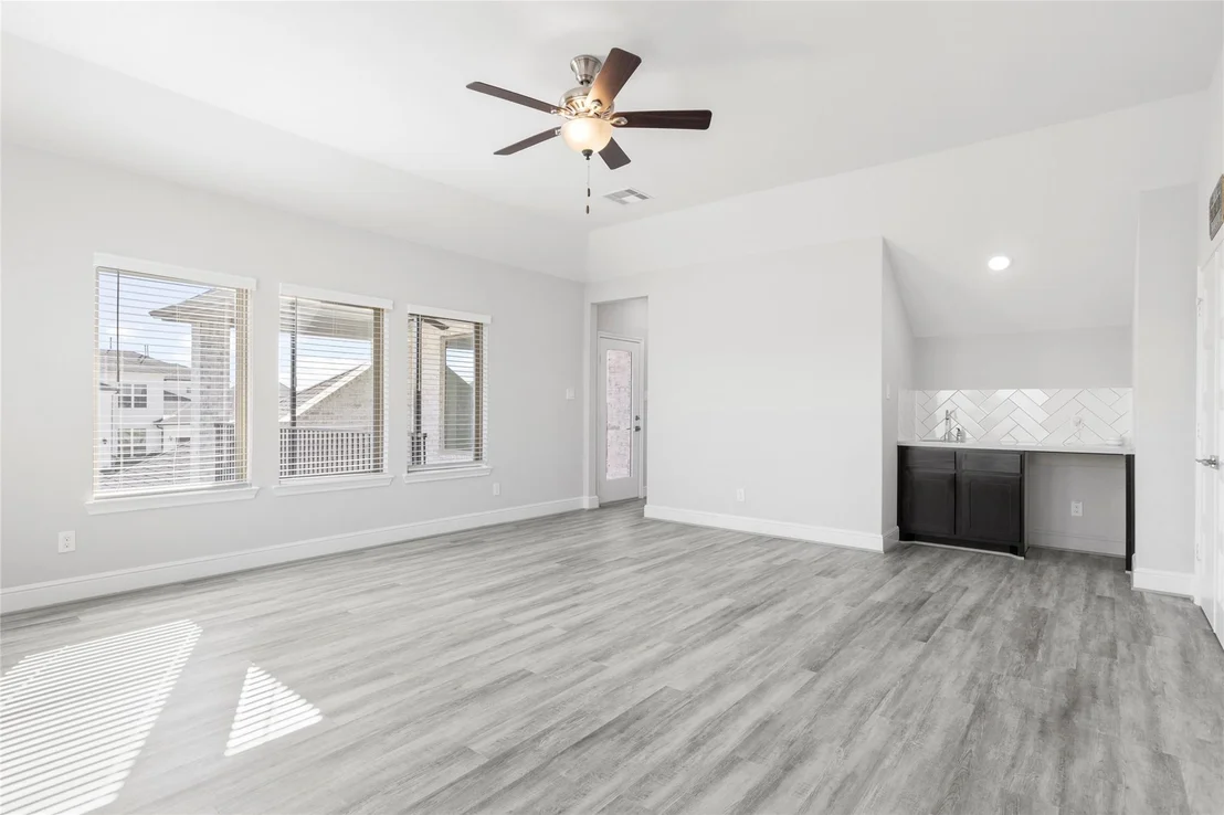 Photo of 4935 Grapevine Lane