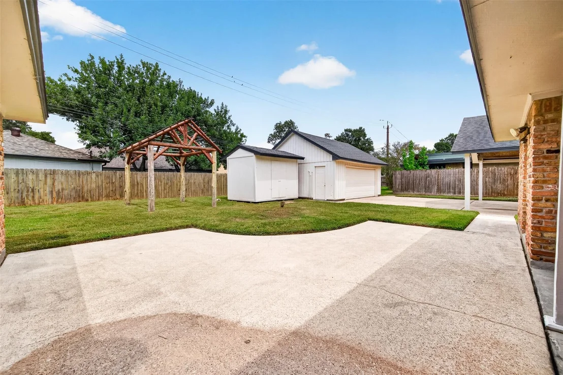 Photo of 401 Shirleen Drive