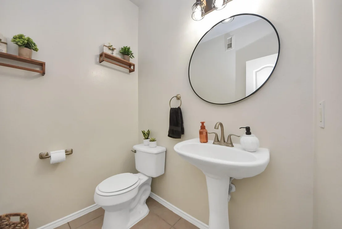 Photo of 24915 Oconee Drive