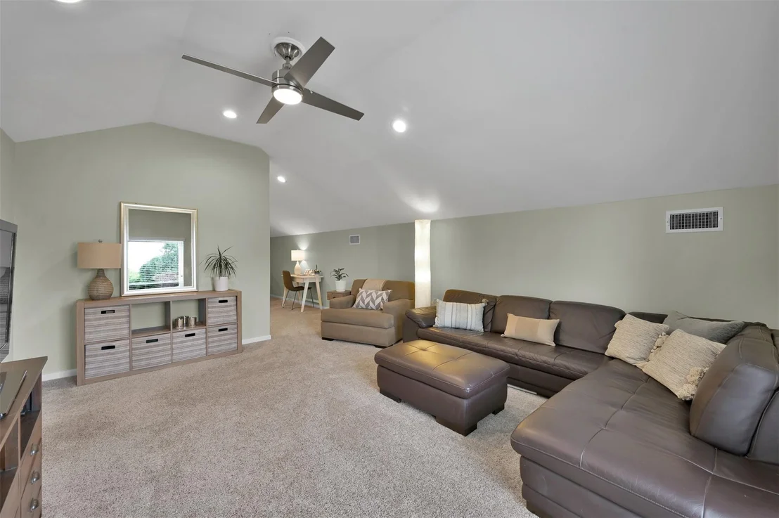 Photo of 60 La Jolla Circle