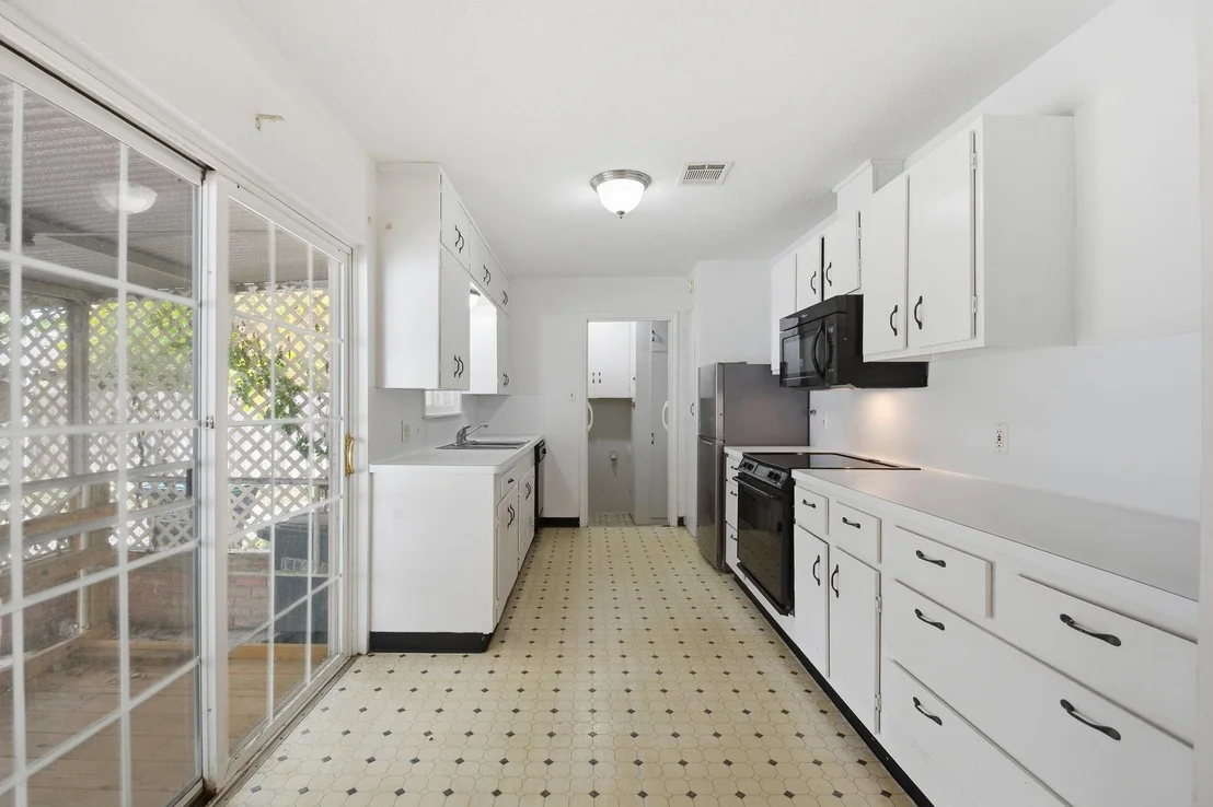 Photo of 304 Baker Drive