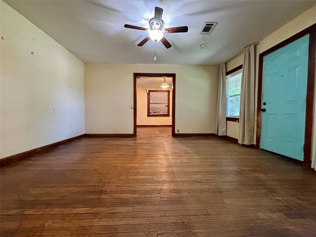 Photo of 1017 W Austin Street