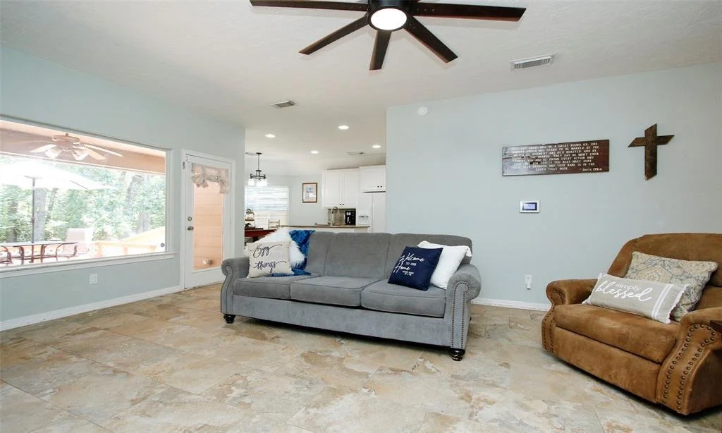 Photo of 10554 Parkside Drive
