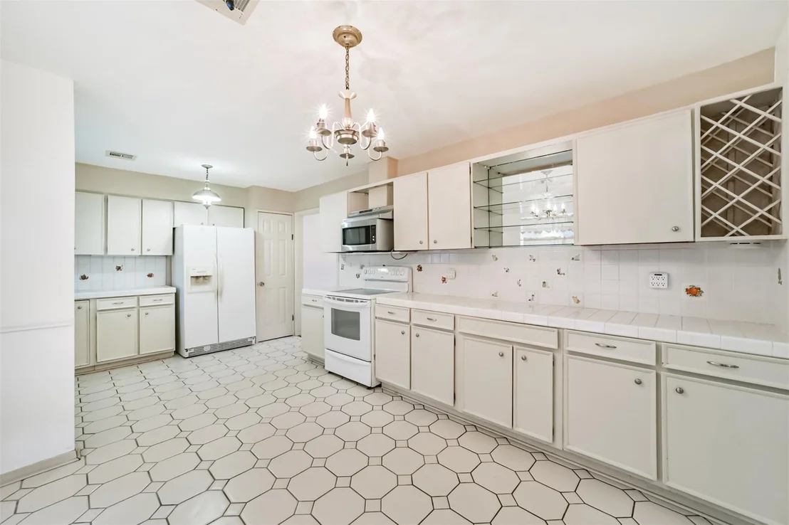 Photo of 7510 Romney Road