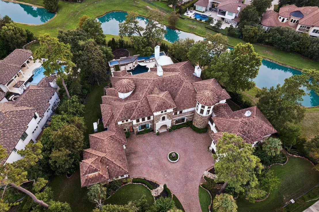 Photo of 6 N Fazio Way