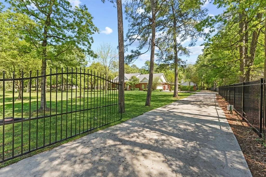 Photo of 11939 Scarlet Oak Trail