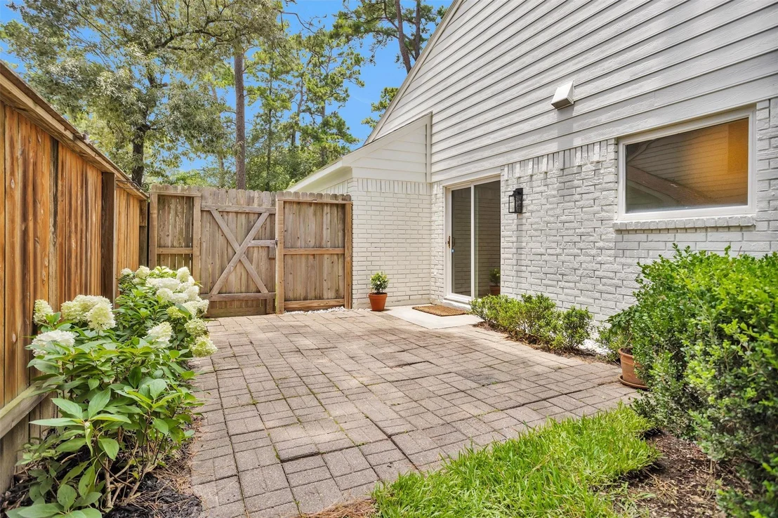 Photo of 147 E Pathfinders Circle