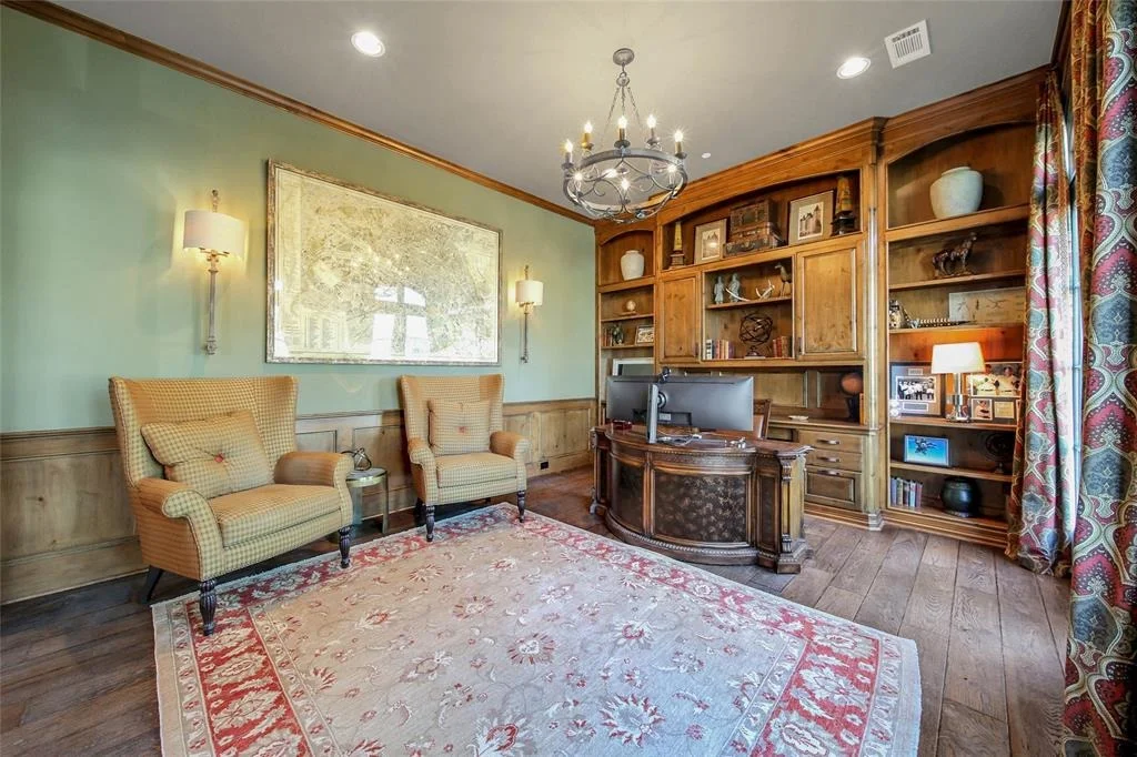 Photo of 306 Rainier Drive