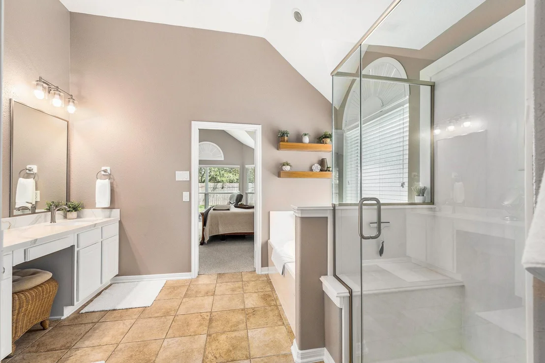 Photo of 606 Silver Creek Circle