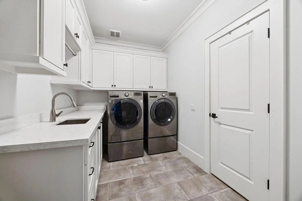 Photo of 2223 Saxon Drive