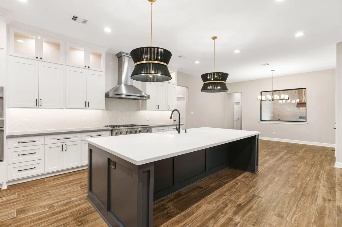 Photo of 7111 Lorna Road