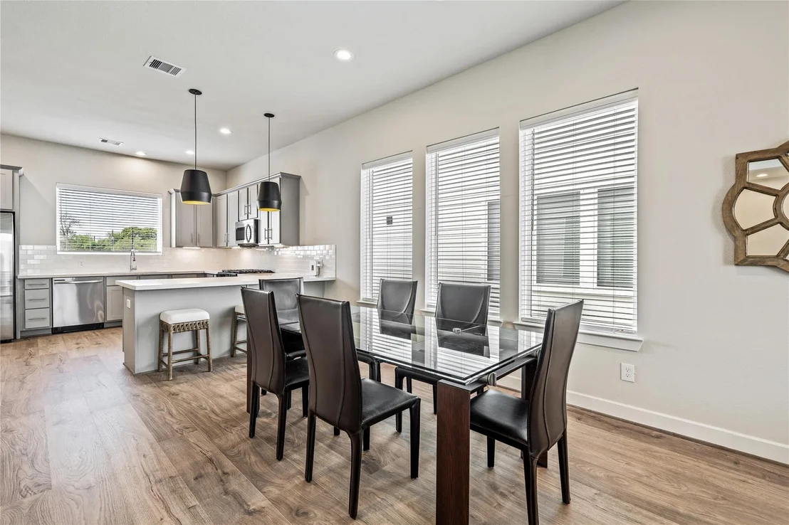Photo of 3922 Willowbend Point Drive
