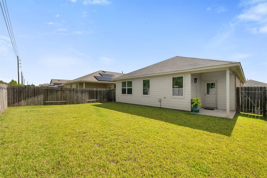 Photo of 6031 Purple Iris Street