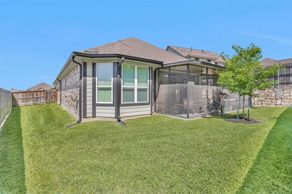 Photo of 954 Golden Willow Lane