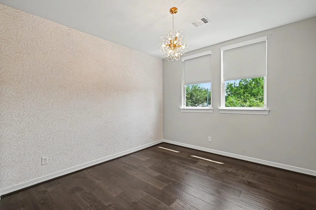 Photo of 1906 Gardenia Drive