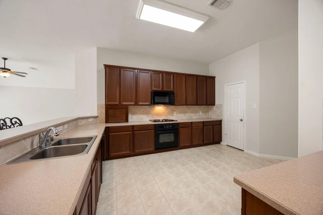 Photo of 30607 Hackinson Drive