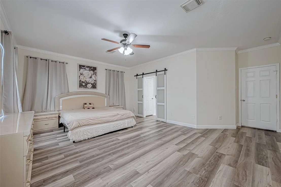 Photo of 22922 Montclair Park Lane