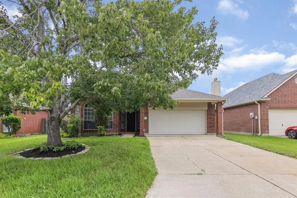 Photo of 3143 W Hampton Drive