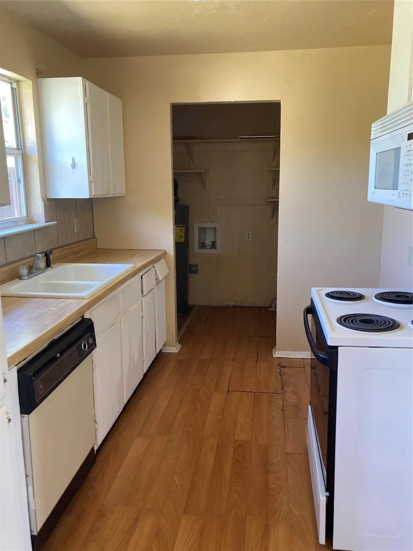 Photo of 8963 Cartwright Drive