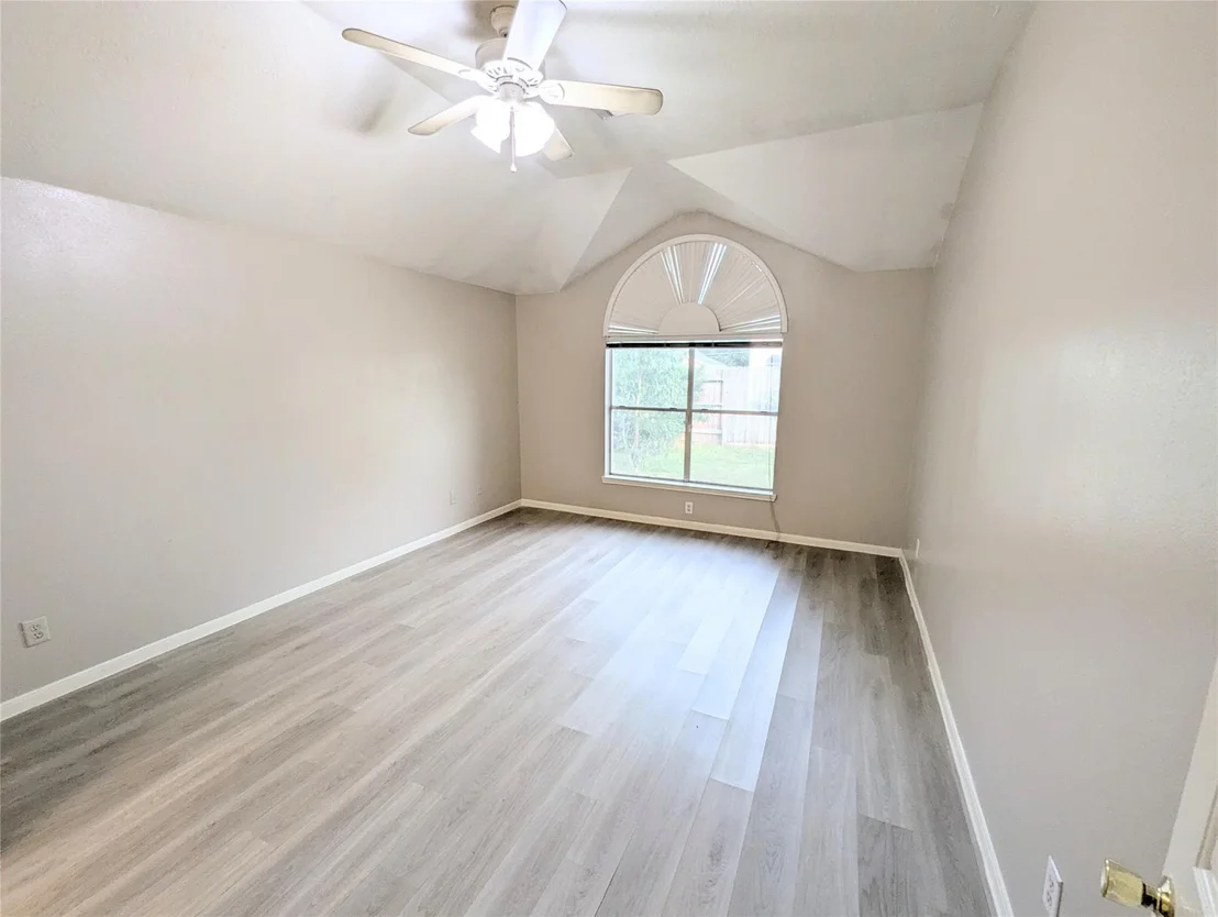 Photo of 7007 Fuchsia Lane