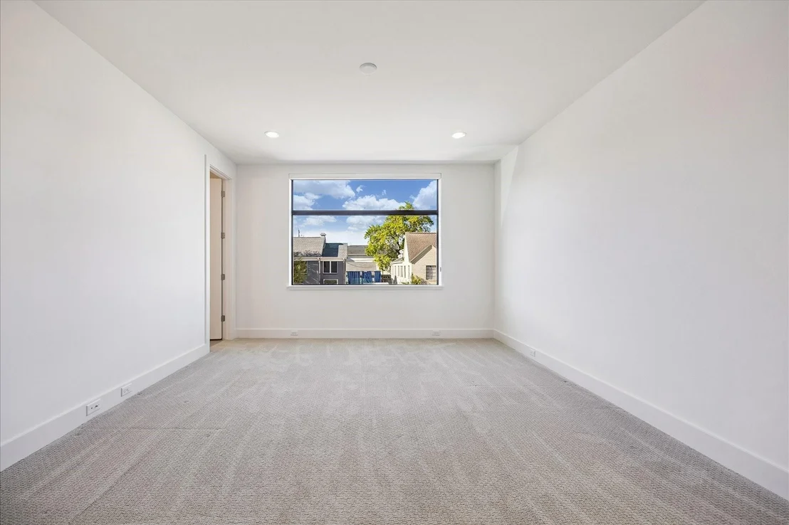 Photo of 2147 Harold Street