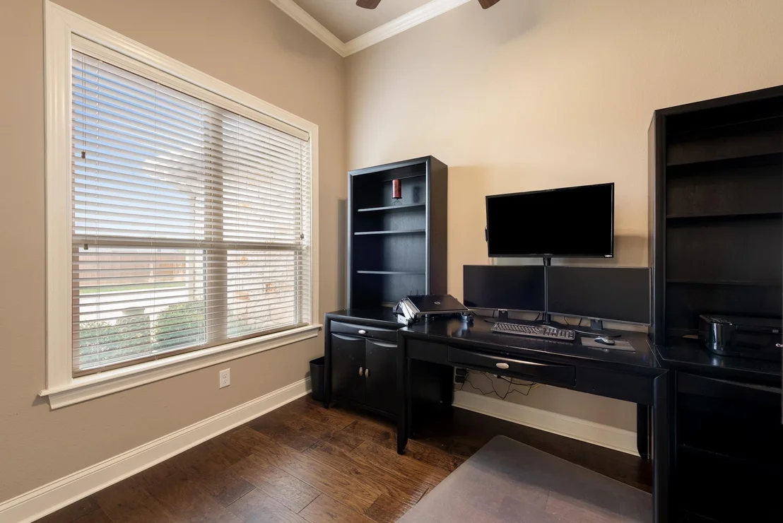 Photo of 4605 River Valley Drive