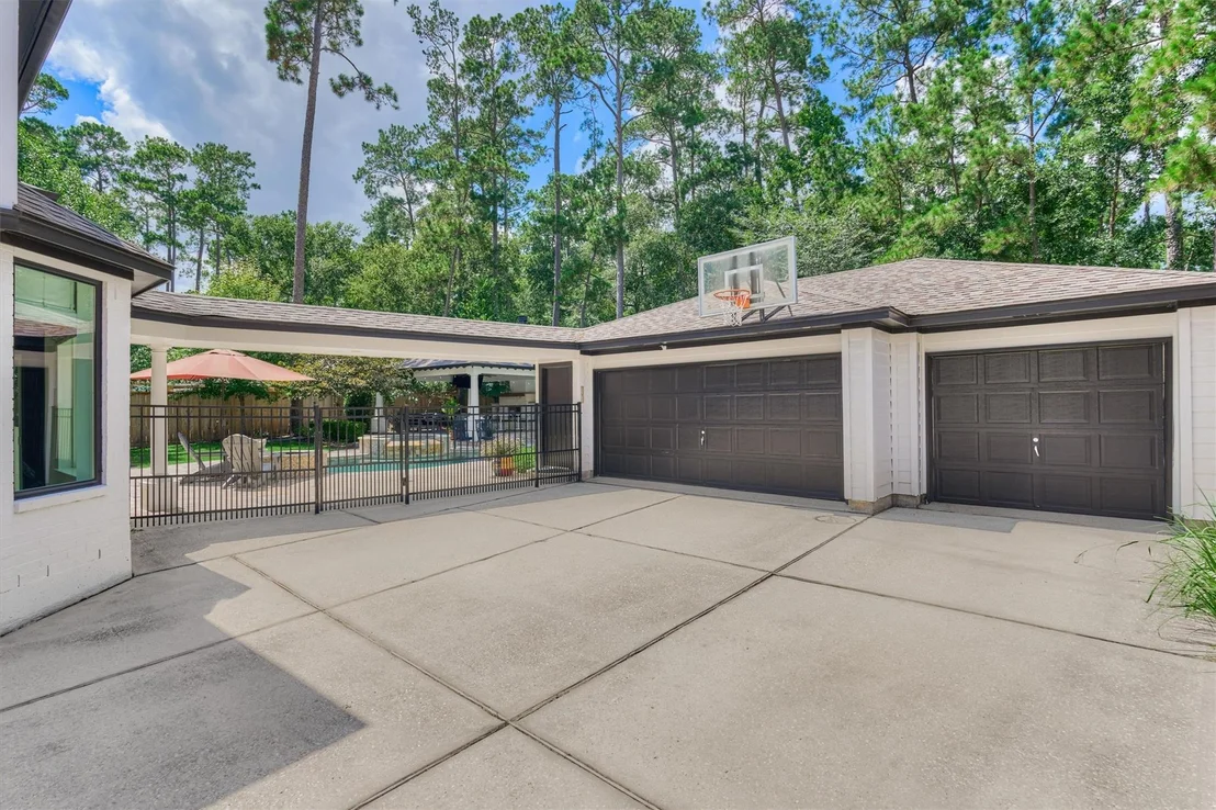 Photo of 143 N Concord Forest Circle