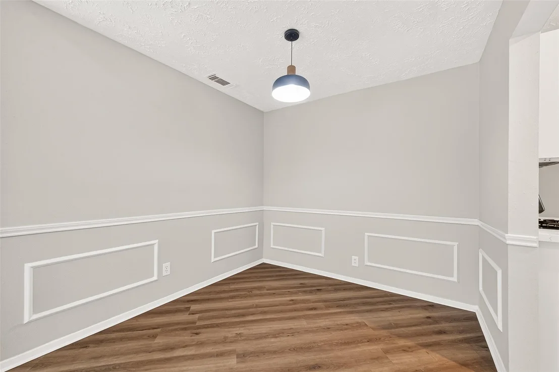 Photo of 18611 Spinney Lane Drive