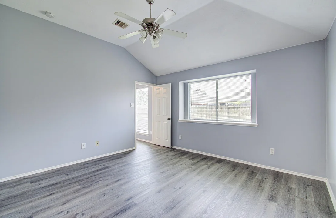 Photo of 13915 Fort Nelson Drive