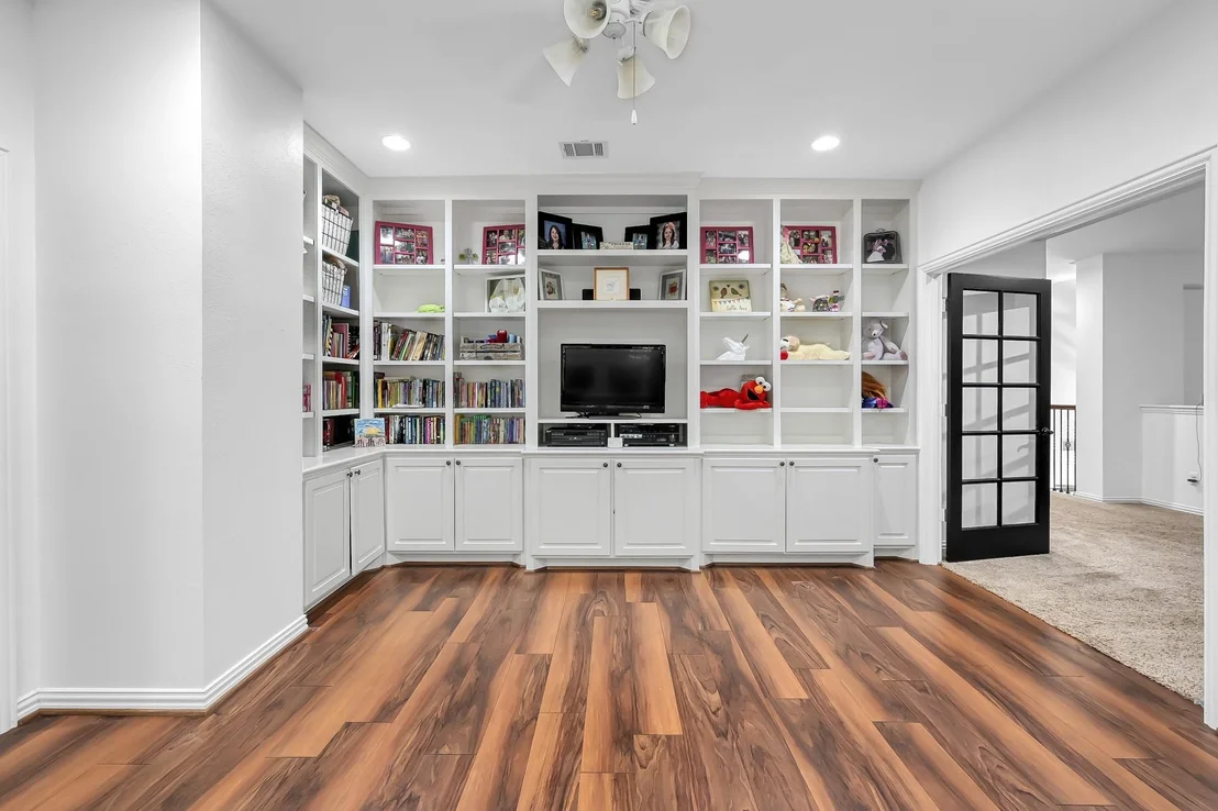 Photo of 10308 Paradise Valley