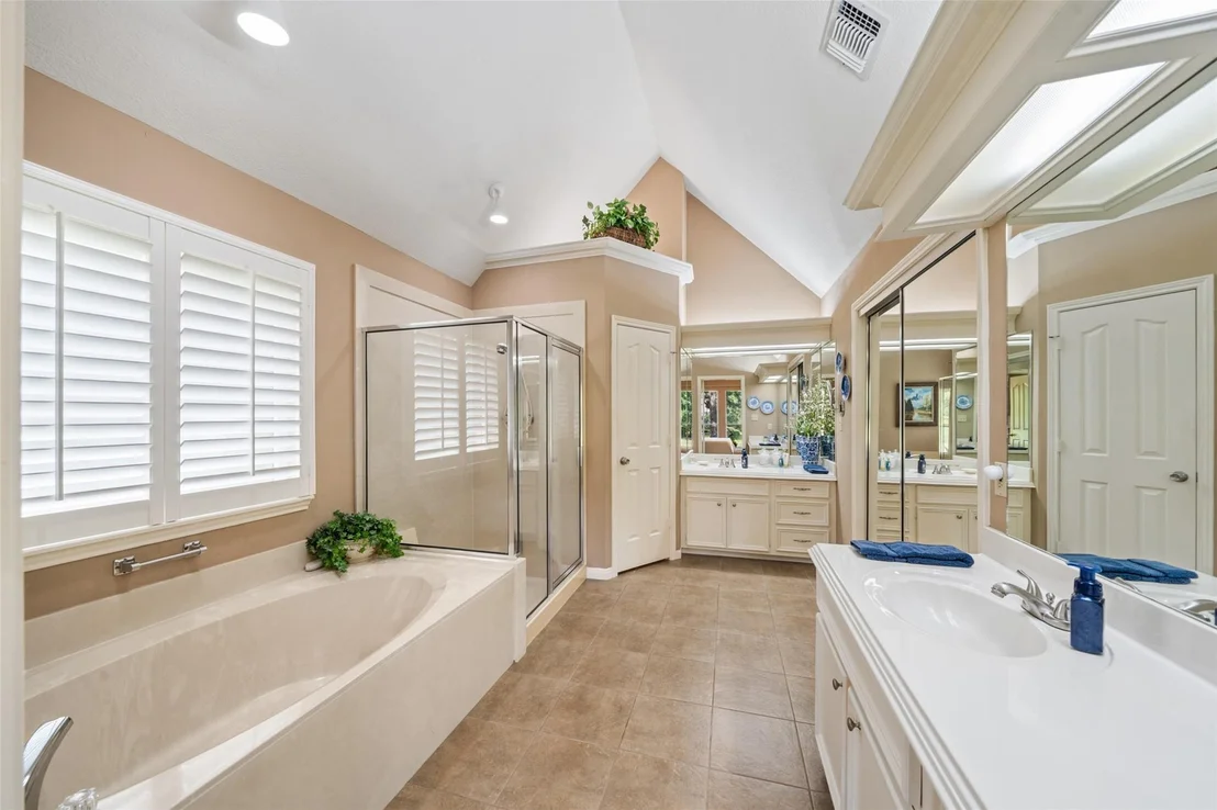Photo of 17 Westchester Drive