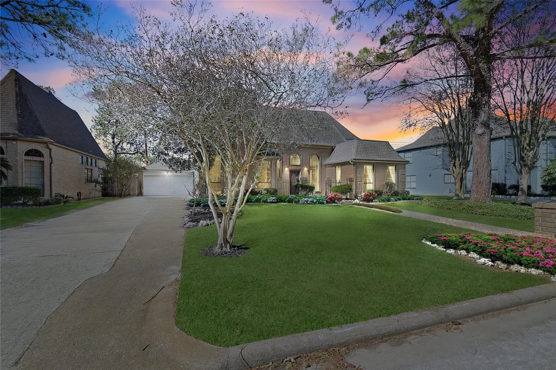 Photo of 7331 Athlone Drive