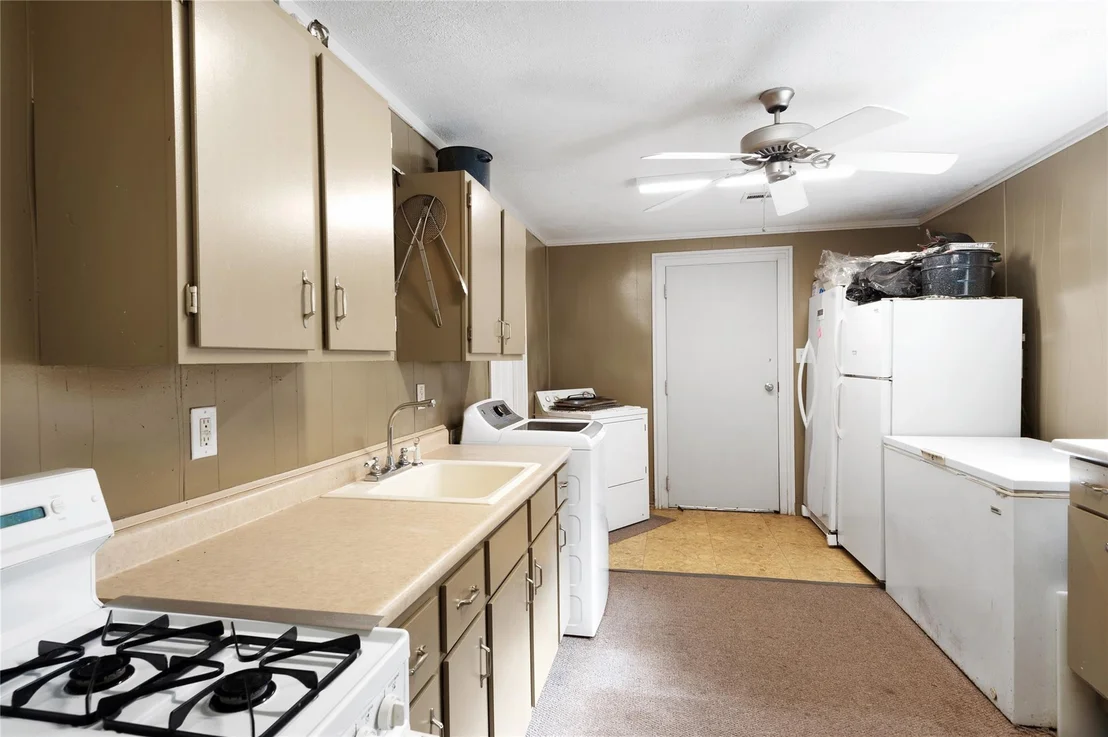 Photo of 27047 Holly Drive